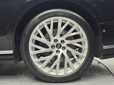 AUDI A8 - 8