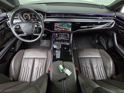 AUDI A8 - 5