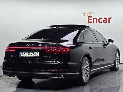 AUDI A8 - 4