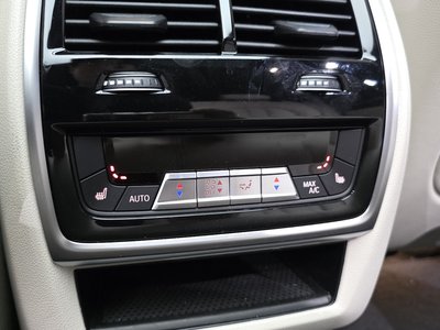 صورة مصغرة 31 لـ 2025 BMW X5