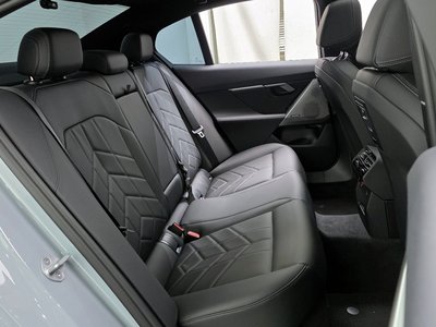 2025 BMW 5 SERIES — миниатюра 21