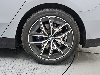 صورة 8 لـ 2025 BMW 5 SERIES