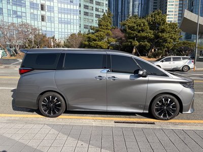 TOYOTA ALPHARD - 4