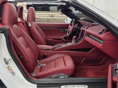 صورة مصغرة 16 لـ 2023 Porsche 718