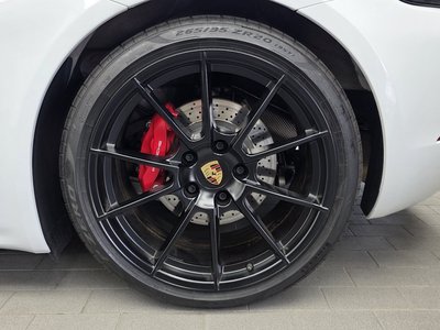 صورة 8 لـ 2023 Porsche 718