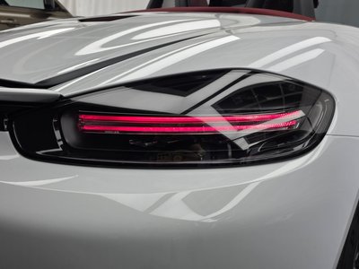 صورة 10 لـ 2023 Porsche 718