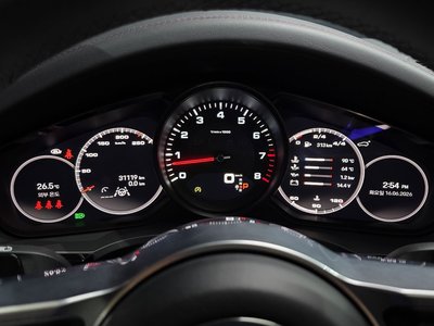 صورة 8 لـ 2023 Porsche CAYENNE