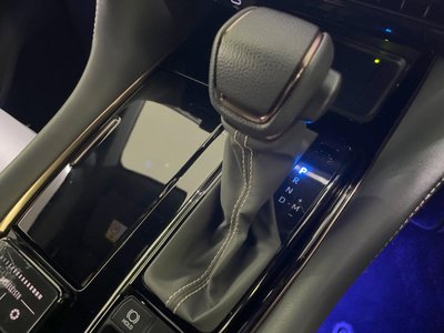 2025 Toyota ALPHARD — миниатюра 25
