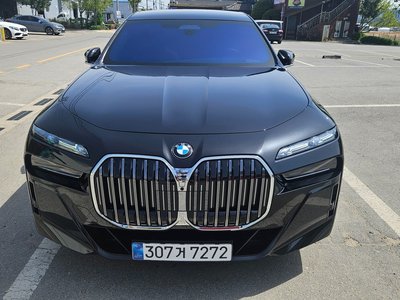 BMW 7 SERIES - 1