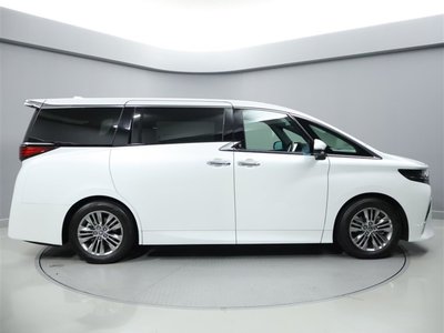 TOYOTA ALPHARD - 4