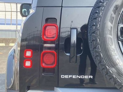 2025 LAND Rover DEFENDER — миниатюра 36