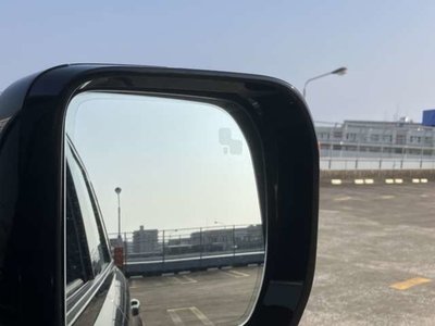 2025 LAND Rover DEFENDER — миниатюра 14