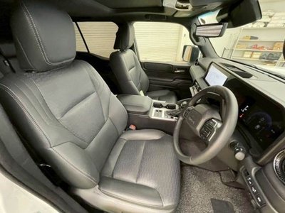 TOYOTA LAND CRUISER 250 - 8