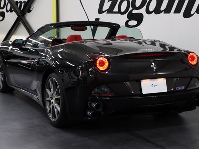 2010 FERRARI CALIFORNIA 缩略图 16