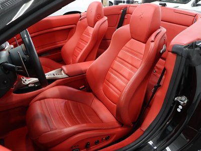 2010 FERRARI CALIFORNIA 缩略图 22