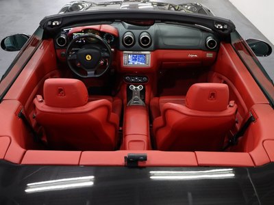 2010 FERRARI CALIFORNIA 缩略图 21