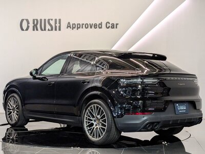 PORSCHE CAYENNE COUPE - 8