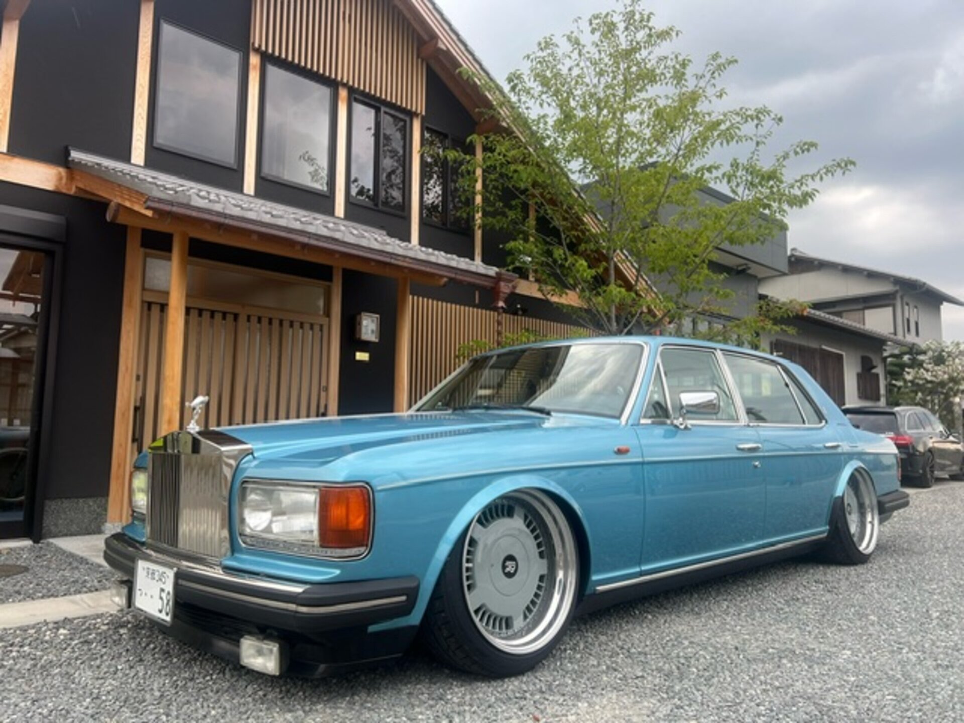 ROLLS ROYCE SILVER SPUR - View 1