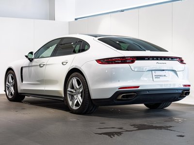 PORSCHE PANAMERA - 3