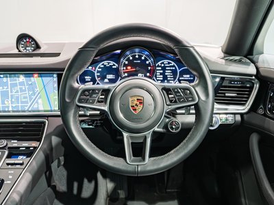 PORSCHE PANAMERA - 6