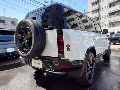 LAND ROVER DEFENDER - 7