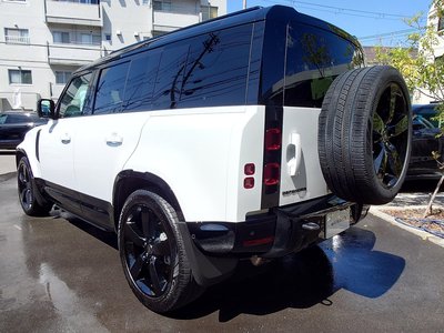 LAND ROVER DEFENDER - 8