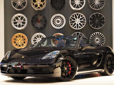 PORSCHE 718 BOXSTER