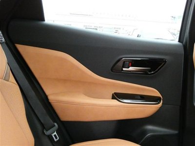 صورة مصغرة 40 لـ 2024 Toyota CROWN SPORT