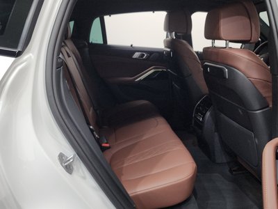 2025 BMW X6 — миниатюра 17