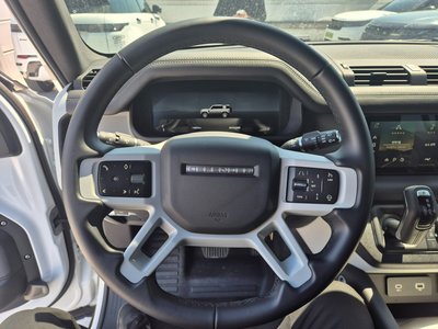 LAND ROVER DEFENDER - 6