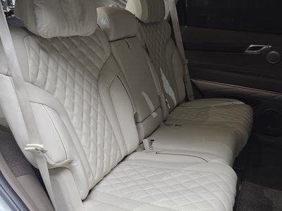 2022 Genesis GV80 thumbnail 18