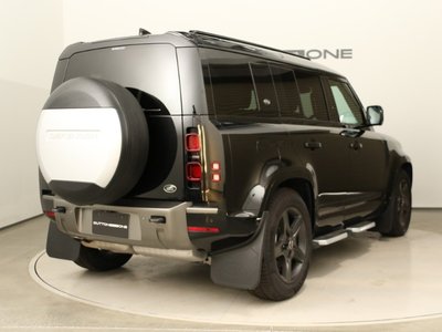 LAND ROVER DEFENDER - 10