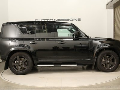 LAND ROVER DEFENDER - 7