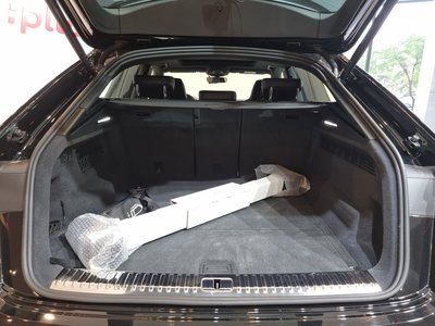 2024 AUDI Q8 — миниатюра 20