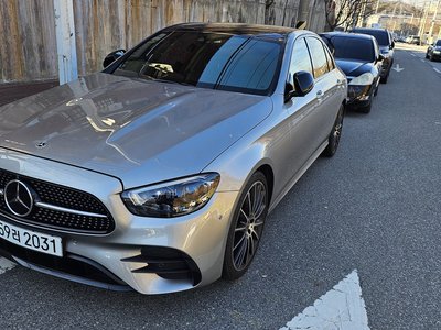 MERCEDES-BENZ E-CLASS - 1