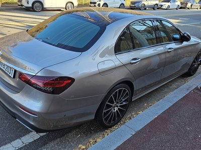 MERCEDES-BENZ E-CLASS - 5