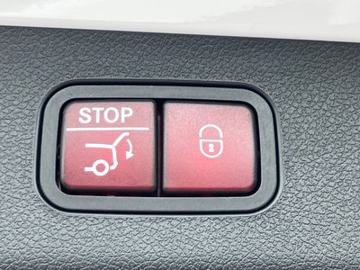 2025 Mercedes-BENZ E-CLASS 缩略图 47