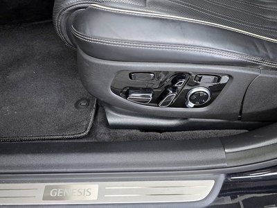 صورة مصغرة 30 لـ 2020 Genesis G90