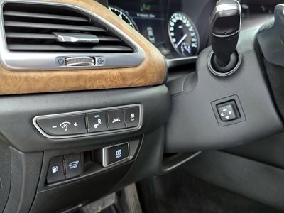 صورة مصغرة 23 لـ 2020 Genesis G90