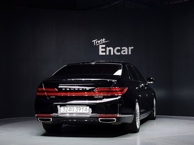 2020 Genesis G90 — фото 3