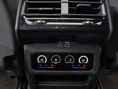2025 BMW 5 SERIES thumbnail 31
