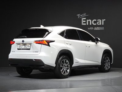 LEXUS NX - 4