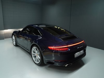 PORSCHE 911 - 9