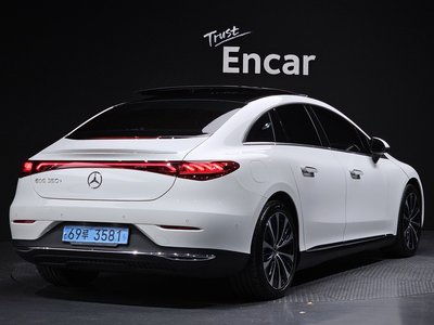 MERCEDES-BENZ EQE - 4