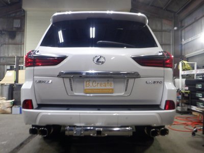 2016 Lexus LX photo 7