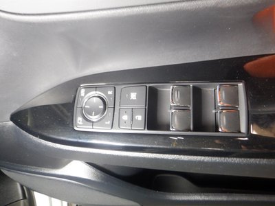 2016 Lexus LX 缩略图 35