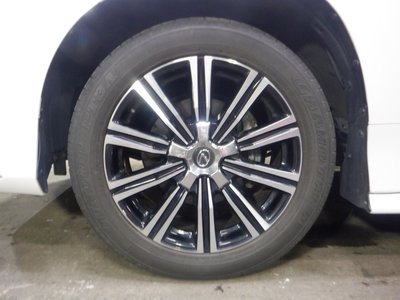 2016 Lexus LX 缩略图 32