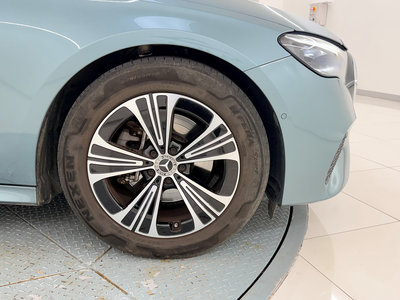 MERCEDES-BENZ E-CLASS - 9