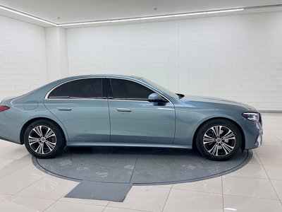 MERCEDES-BENZ E-CLASS - 7