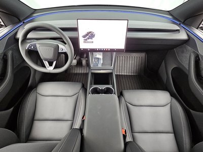 TESLA MODEL Y - 5